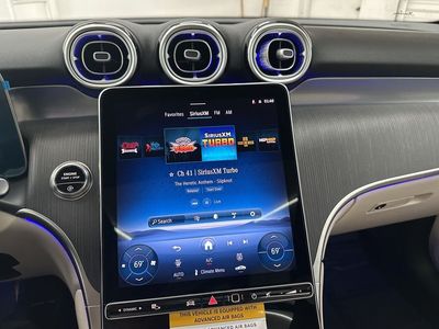 2026 Mercedes-Benz GLC — photo 17 view