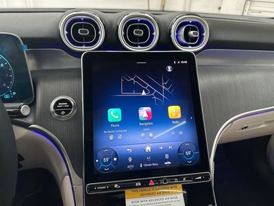 2026 Mercedes-Benz GLC — photo 14 view