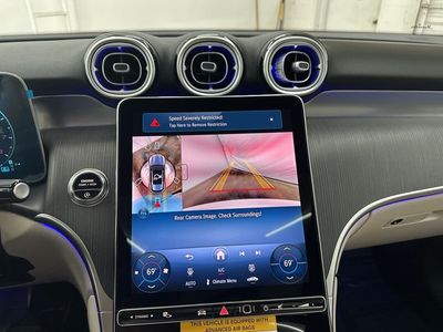 2026 Mercedes-Benz GLC — photo 18 view