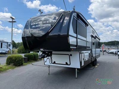 2024 EAST TO WEST Blackthorn — rear three-quarter view