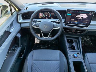 2026 Volkswagen Tiguan — photo 16 view