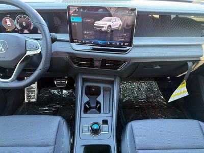 2026 Volkswagen Tiguan — photo 18 view