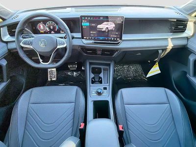 2026 Volkswagen Tiguan — photo 15 view