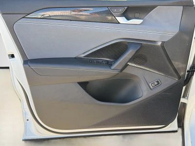 2026 Volkswagen Tiguan — photo 21 view