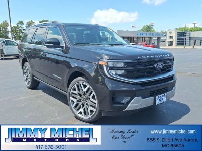 2026 Ford Expedition Platinum in Black Metallic — front three-quarter view