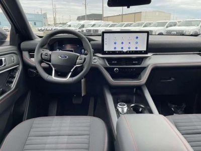 2026 Ford Explorer — photo 10 view