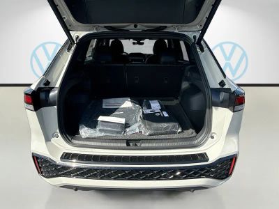 2026 Volkswagen Tiguan — photo 21 view