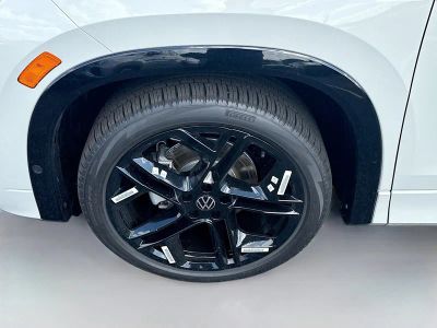 2026 Volkswagen Tiguan — photo 26 view