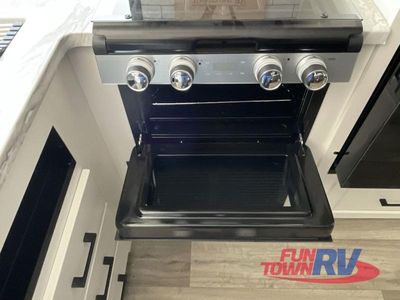 2025 Venture RV Stratus - Photo 26