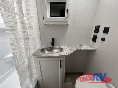 2025 Venture RV Stratus - Photo 7