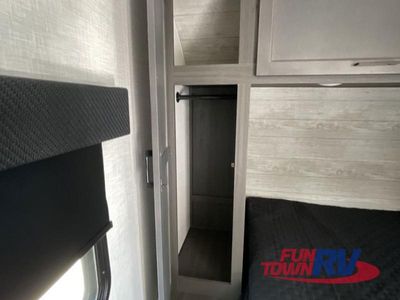 2025 Venture RV Stratus - Photo 47