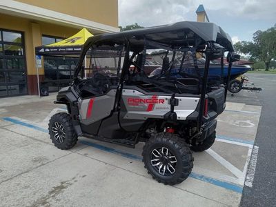 2025 Honda Pioneer 1000-5 Deluxe - Photo 9