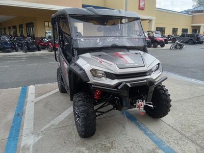 2025 Honda Pioneer 1000-5 Deluxe - Photo 2