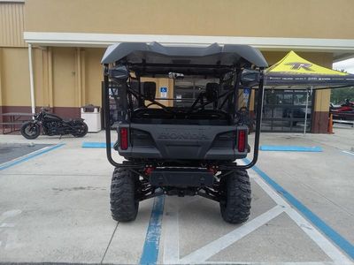 2025 Honda Pioneer 1000-5 Deluxe - Photo 7
