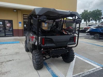 2025 Honda Pioneer 1000-5 Deluxe - Photo 8