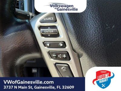 2018 Nissan Titan — photo 22 view