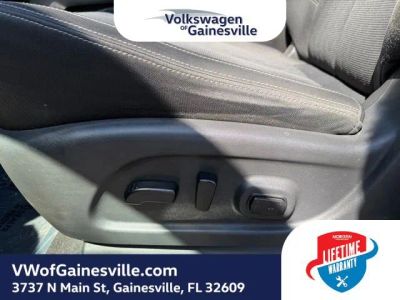 2018 Nissan Titan — photo 17 view