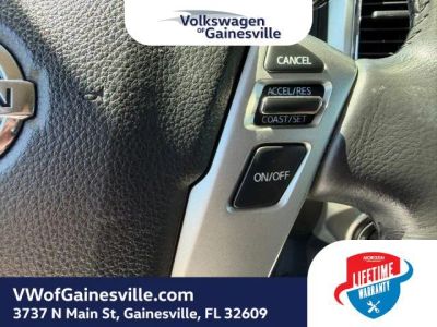2018 Nissan Titan — photo 23 view
