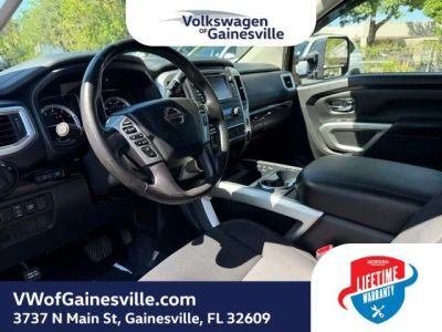 2018 Nissan Titan — photo 19 view
