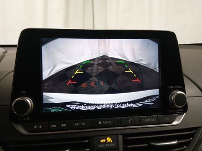 2025 Nissan Altima - Photo 15