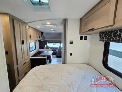 2024 Sunseeker LE 2350SLE Chevy — photo 26 view
