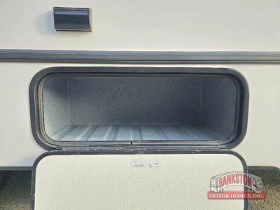 2024 Sunseeker LE 2350SLE Chevy — rear three-quarter view