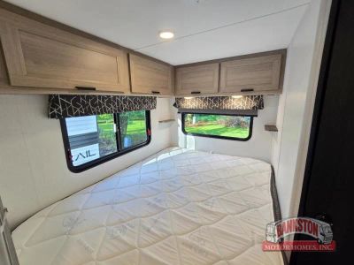 2024 Sunseeker LE 2350SLE Chevy — photo 25 view