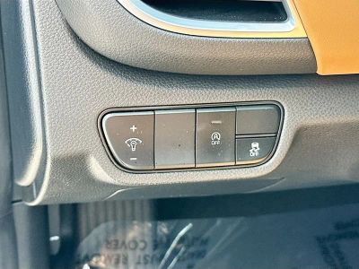 2024 Kia Seltos — photo 10 view