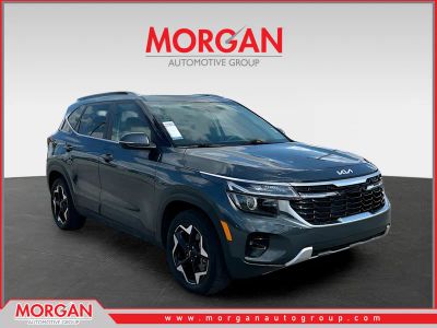 2024 Kia Seltos EX in Gray — front three-quarter view