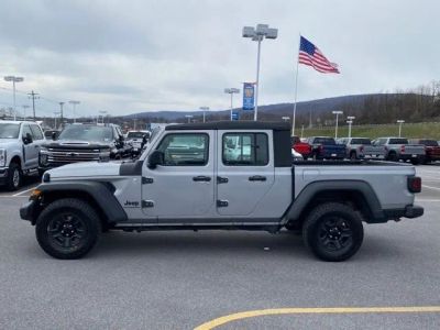 2021 Jeep Gladiator — side profile view