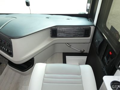 2026 Holiday Rambler Nautica - Photo 10