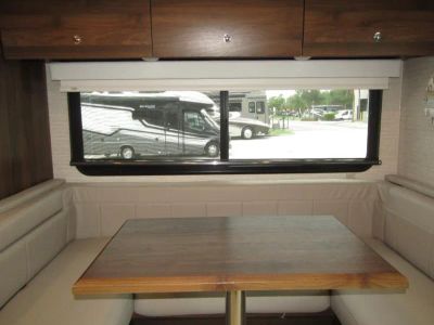 2024 Winnebago VIEW - Photo 13