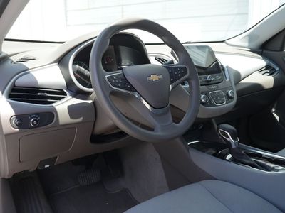 2025 Chevrolet Malibu - Photo 10