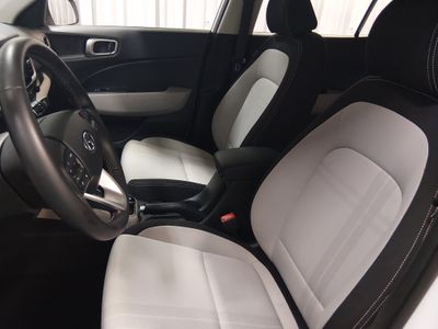 2025 Hyundai Venue - Photo 22