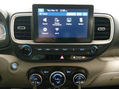 2025 Hyundai Venue - Photo 17