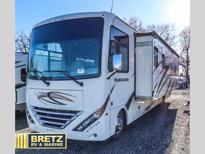2020 Thor Motor Coach Hurricane — front three-quarter view