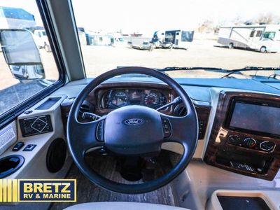 2020 Thor Motor Coach Hurricane — photo 7 view