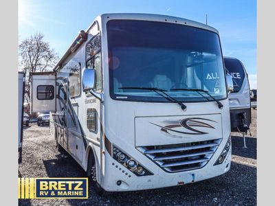 2020 Thor Motor Coach Hurricane — side profile view