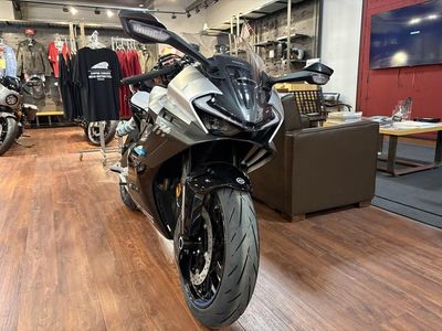 2025 CFMOTO 675SS - Photo 3