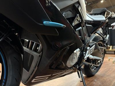 2025 CFMOTO 675SS - Photo 14
