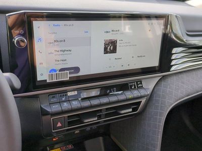 2026 Toyota Camry - Photo 12