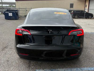 2019 Tesla Model 3 — interior view