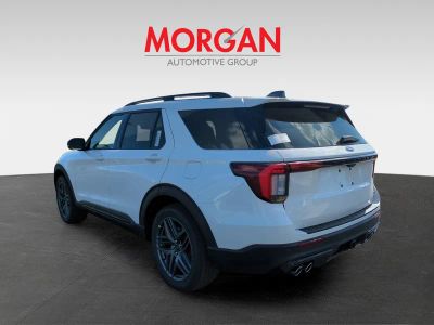 2026 Ford Explorer — photo 7 view