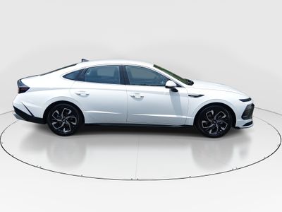 2024 Hyundai Sonata - Photo 8