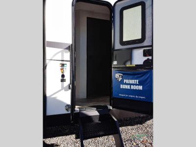 2026 Venture RV SportTrek — photo 25 view