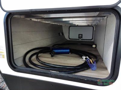 2026 Venture RV SportTrek — photo 16 view