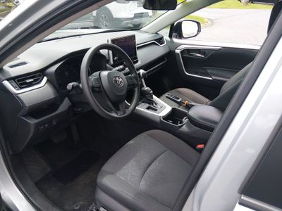 2024 Toyota RAV4 - Photo 12