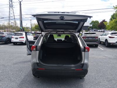2024 Toyota RAV4 - Photo 11