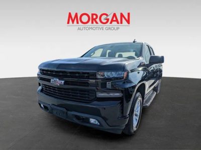 2020 Chevrolet Silverado 1500 — engine compartment view