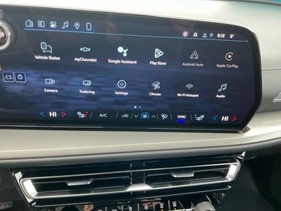 2026 Chevrolet Traverse — photo 12 view